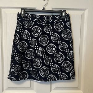 MICHAEL KORS Mini Skirt Sturdy Eyelet Navy. Size 2